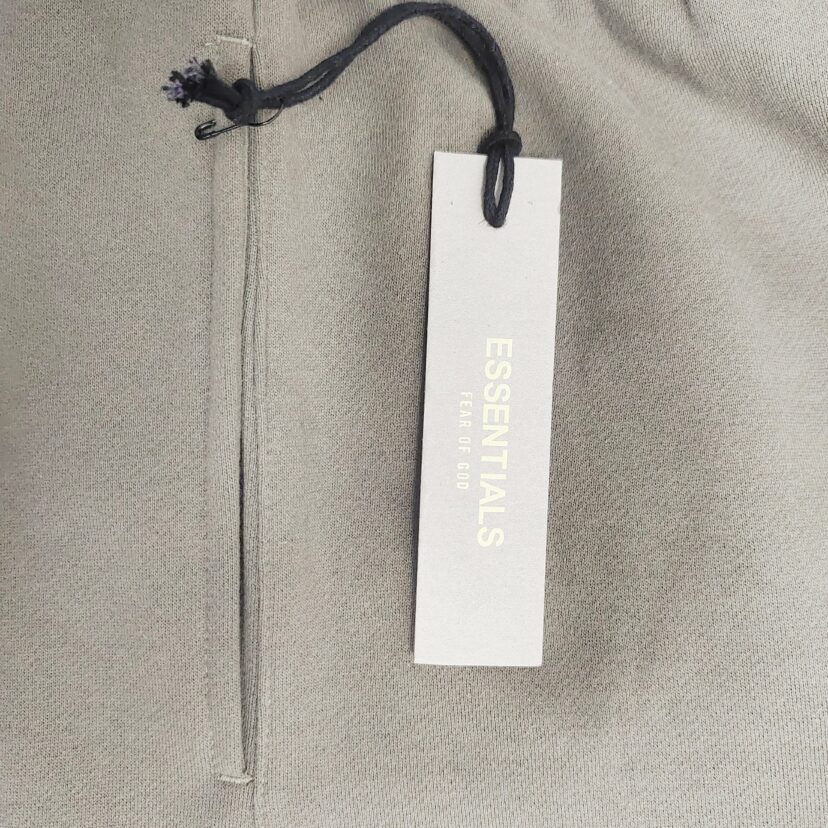 Fear of God ESSENTIALS Relaxed Sweat Shorts