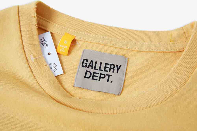 GALLERY DEPT. Reversible Crop T-Shirt Student Coach