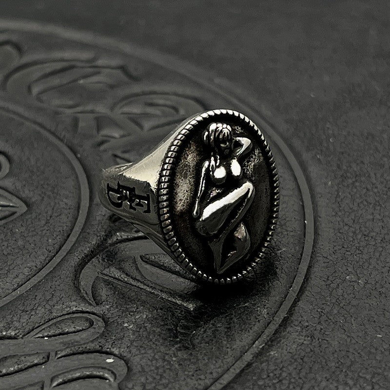 ERD Vintage Woman Cameo Relief Ring