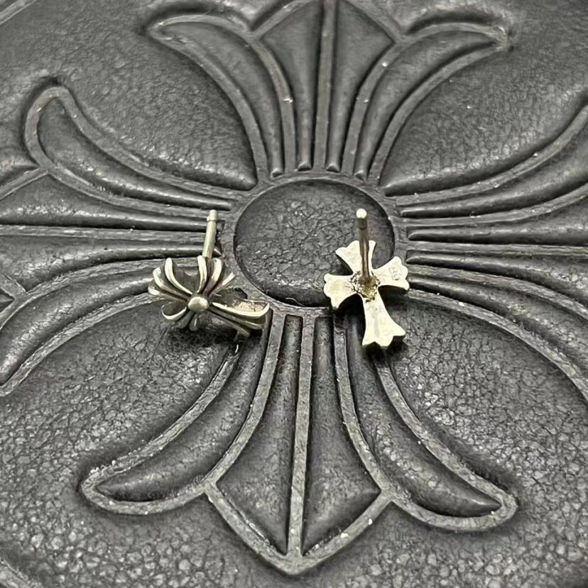 Chrome Heart Earring