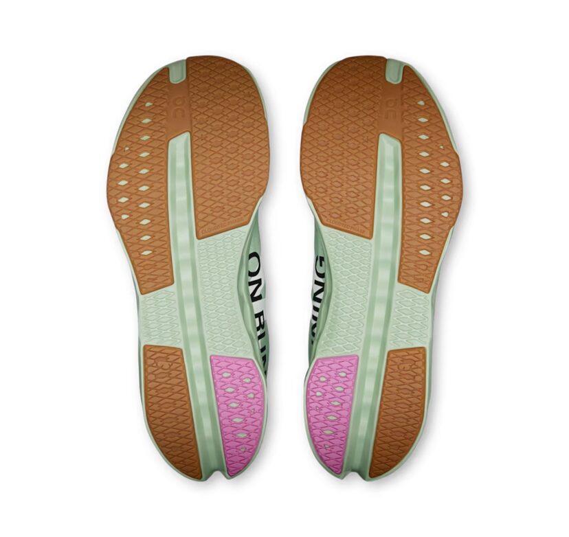ON Women's Cloudsurfer Next Z5 Mineral/Almond
