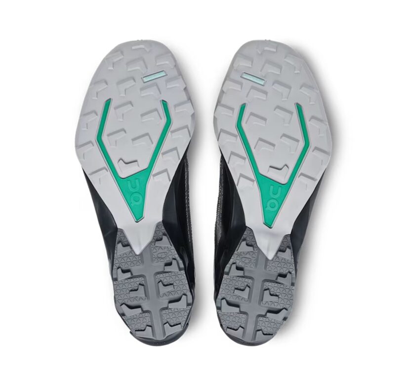 ON Women's Cloudventure Peak 3 Black/Glacier