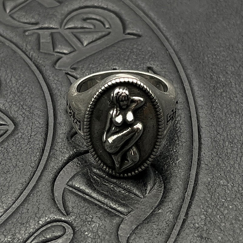 ERD Vintage Woman Cameo Relief Ring