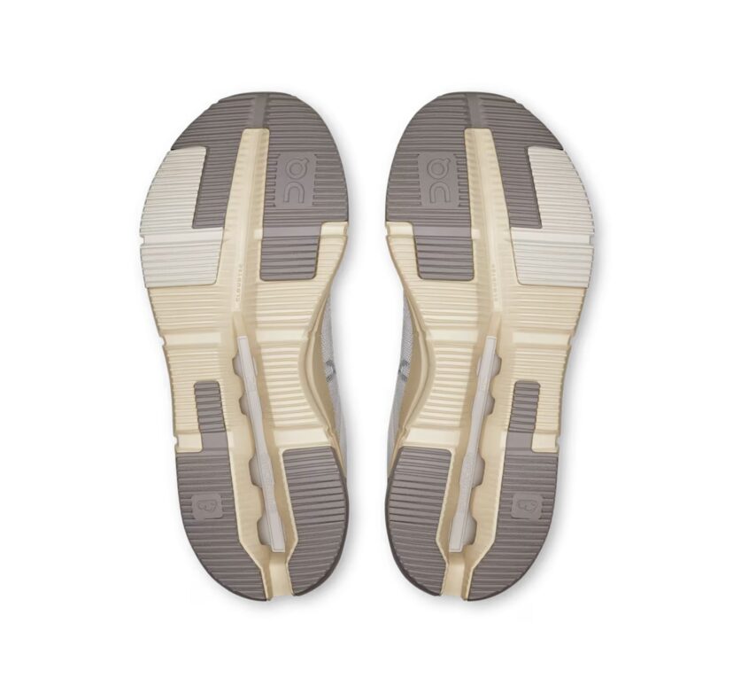 ON Women's Cloudnova Form 2 TT Wolf/Cream