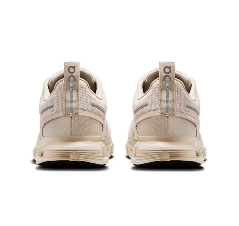 ON Women's Cloud 6 Waterproof Pearl/Cream