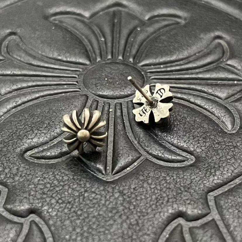 Chrome Heart Earring