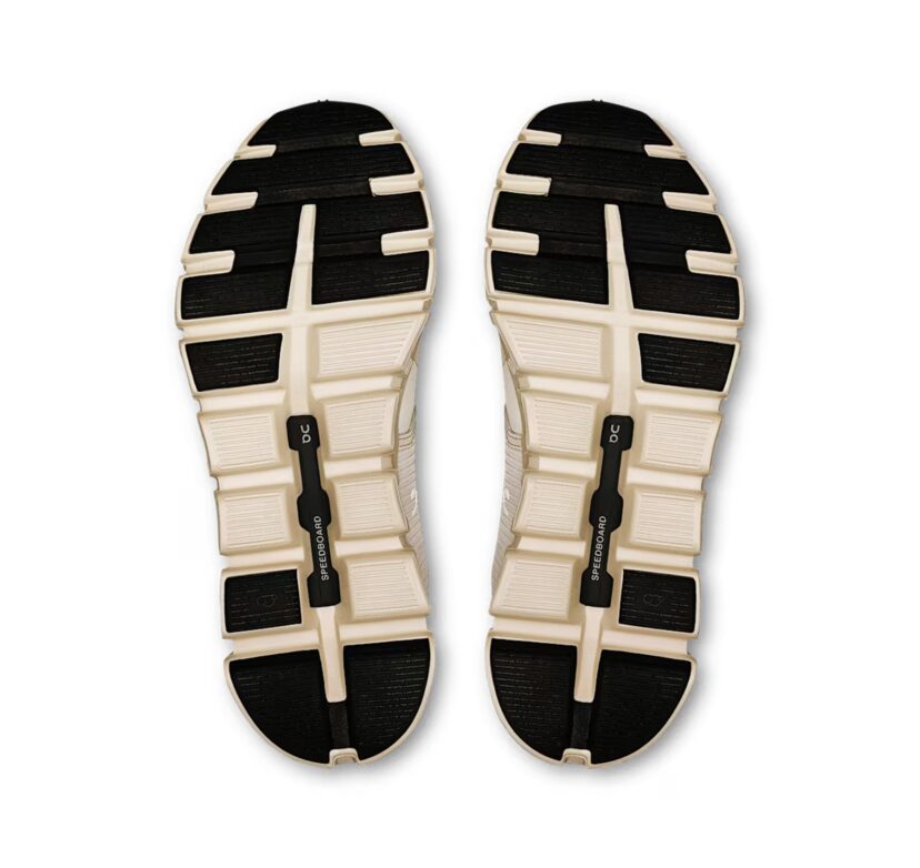 ON Women's Cloud 6 Waterproof Pearl/Cream