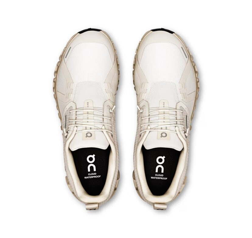 ON Women's Cloud 6 Waterproof Pearl/Cream