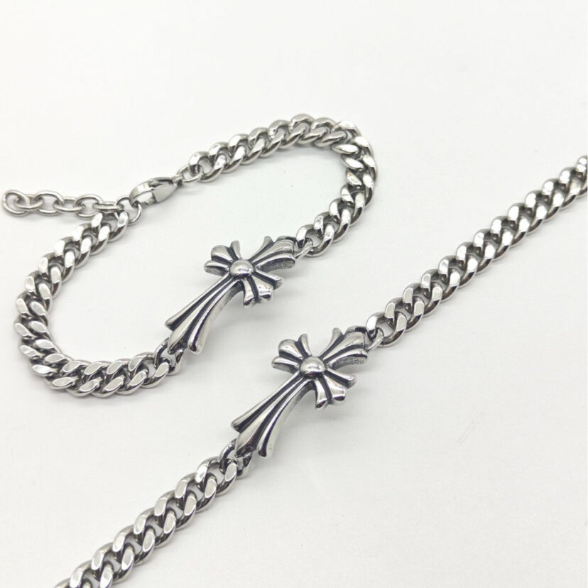 Chrome Hearts curved cross Cuban bracelet