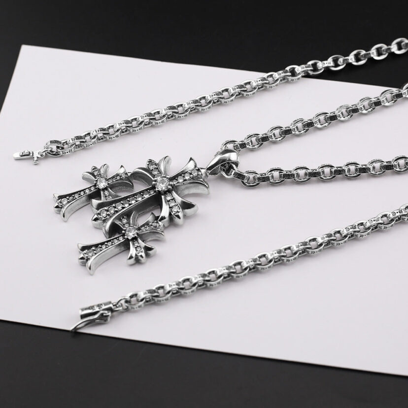 Chrome Hearts vintage diamond-studded three-cross bold letter chain necklace