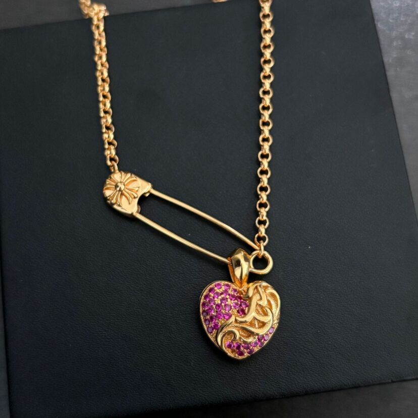 Chrome Hearts diamond-studded versatile heart pendant necklace