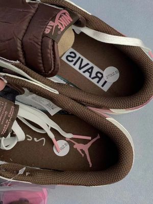Air Jordan 1 Travis Scott’s Air Jordan 1 Low “Dark Pony”