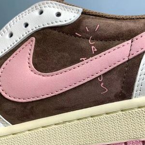 Air Jordan 1 Travis Scott’s Air Jordan 1 Low “Dark Pony”
