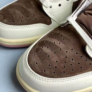 Air Jordan 1 Travis Scott’s Air Jordan 1 Low “Dark Pony”