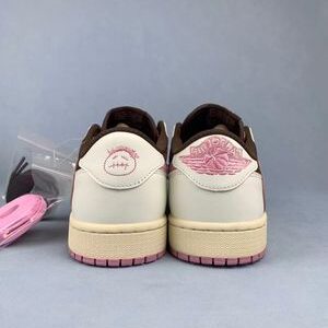 Air Jordan 1 Travis Scott’s Air Jordan 1 Low “Dark Pony”