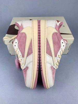 Air Jordan 1 Travis Scott’s Air Jordan 1 Low “Shy Pink”