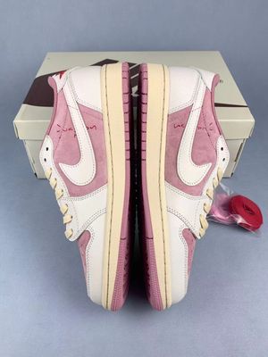 Air Jordan 1 Travis Scott’s Air Jordan 1 Low “Shy Pink”