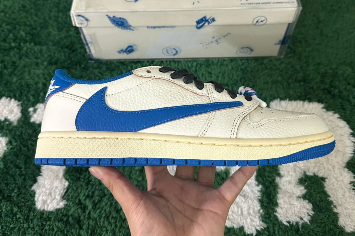 Air Jordan 1 Travis Scott White Blue Fragment