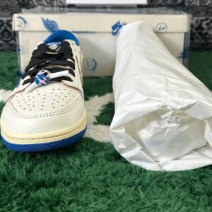 Air Jordan 1 Travis Scott White Blue Fragment