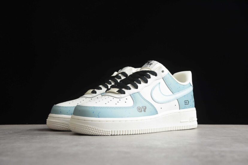 Air Force 1 07 Low Blue Black Cream White