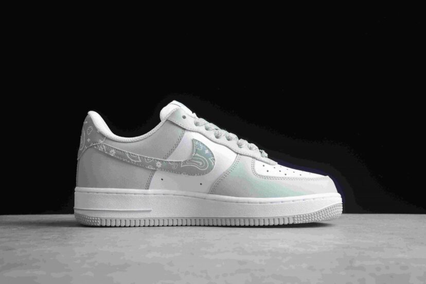 Air Force 1 07 Low Cashew Flower Grey White