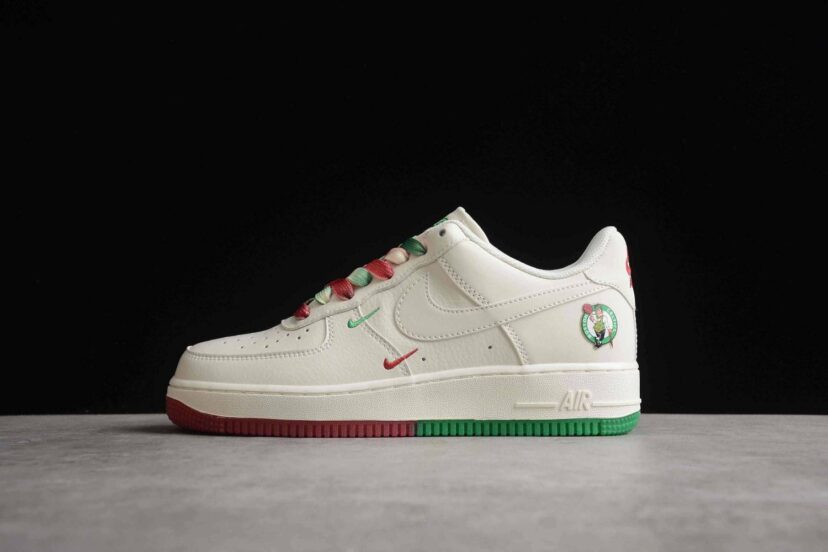 Air Force 1 07 Low Cream White Green Red