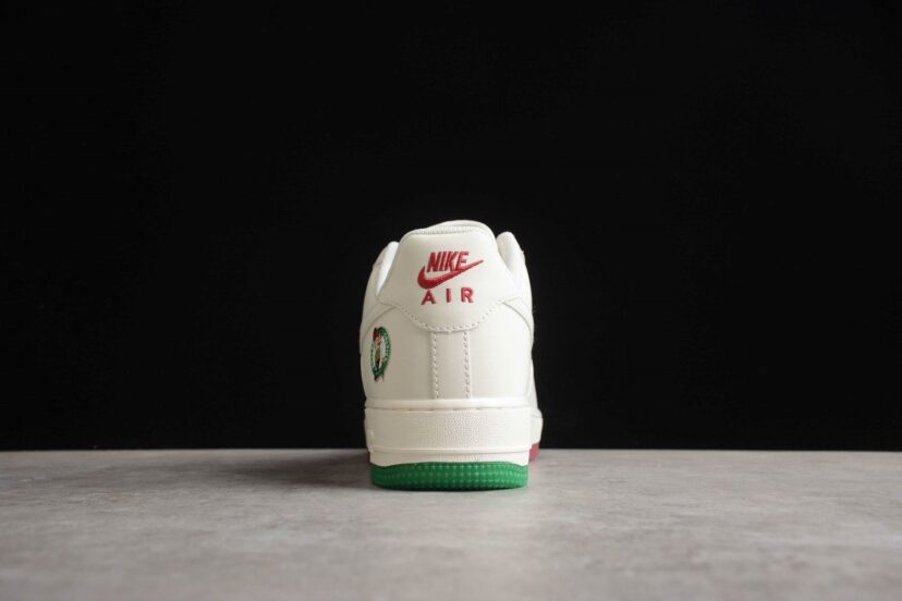 Air Force 1 07 Low Cream White Green Red