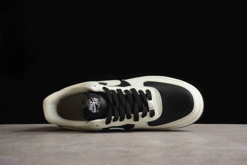 Air Force 1 07 Low Cream White Black