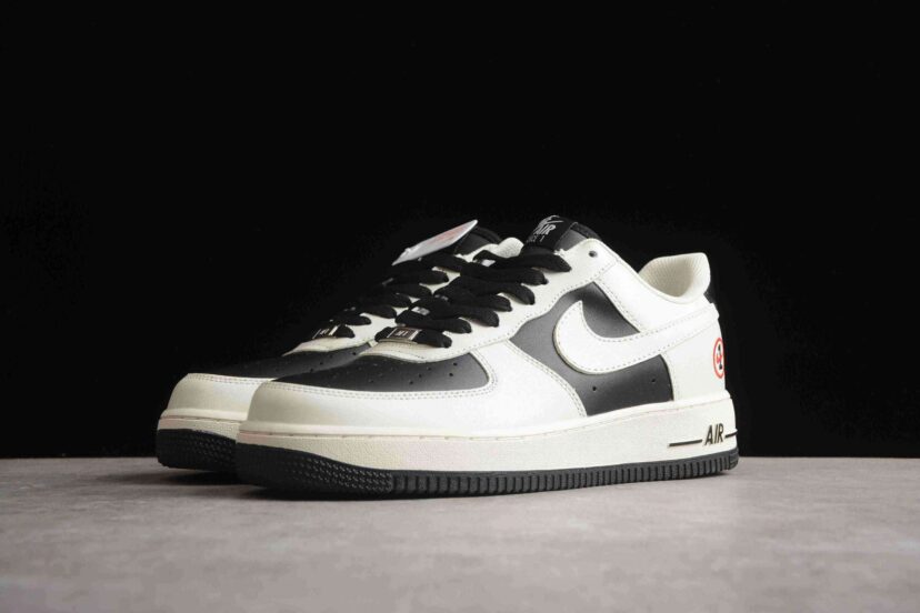 Air Force 1 07 Low Cream White Black