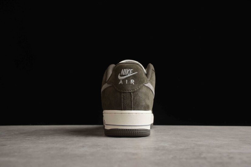 Air Force 1 07 Low Dark Grey Brown