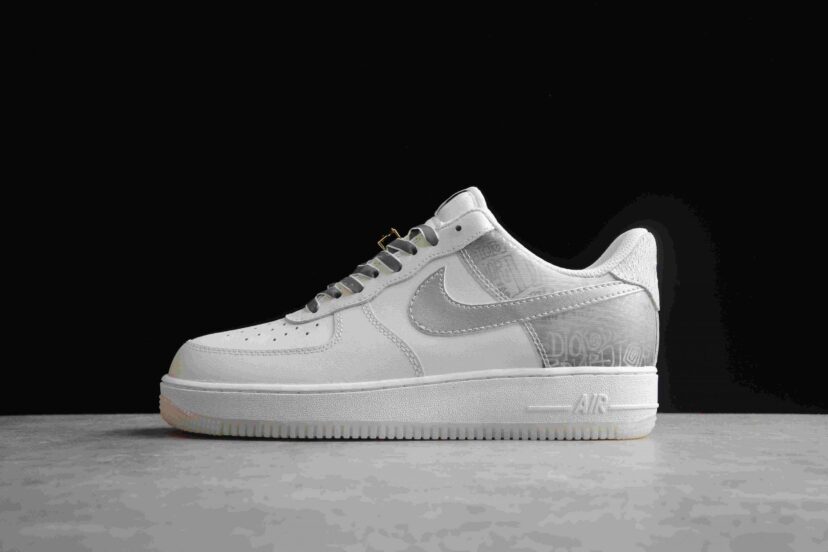 Air Force 1 07 Low ESS White Metallic Sliver