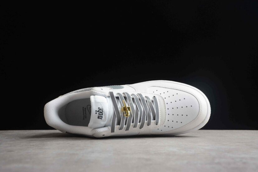 Air Force 1 07 Low ESS White Metallic Sliver