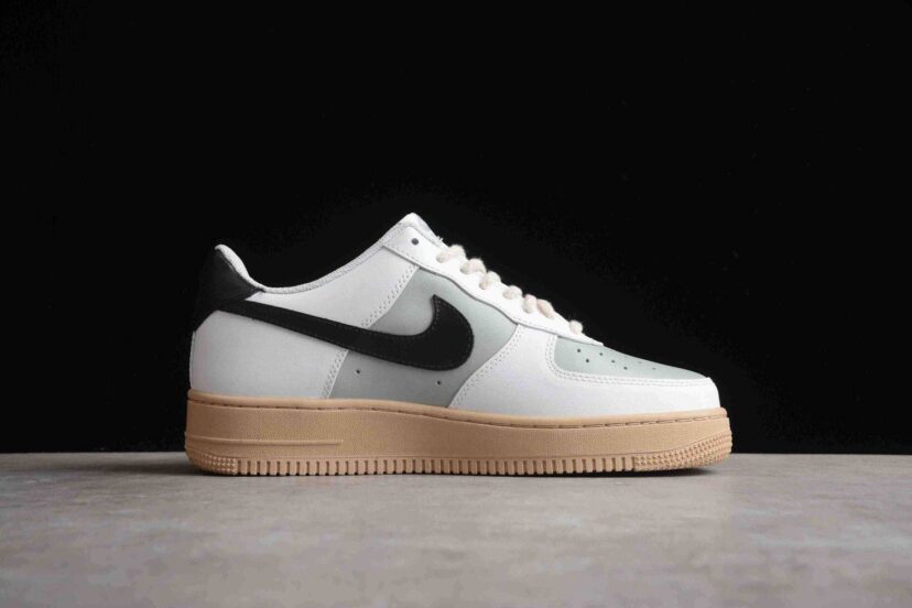 Air Force 1 07 Low Geometric Graffiti