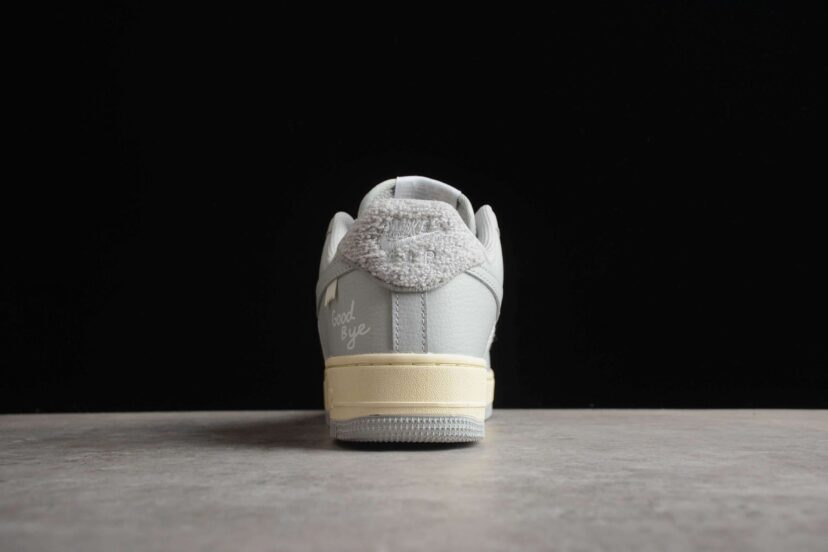 Air Force 1 07 Low Goodbye