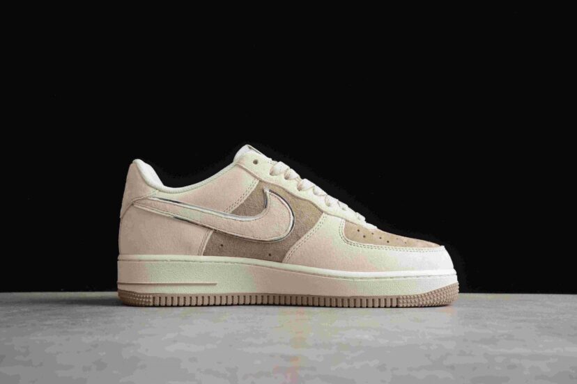 Air Force 1 07 Low Khaki Cream White