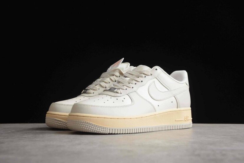 Air Force 1 07 Low Light Grey Beige