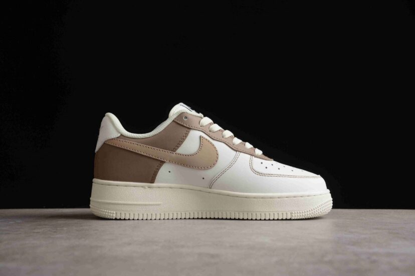 Air Force 1 07 Low Mikhaki Summite White