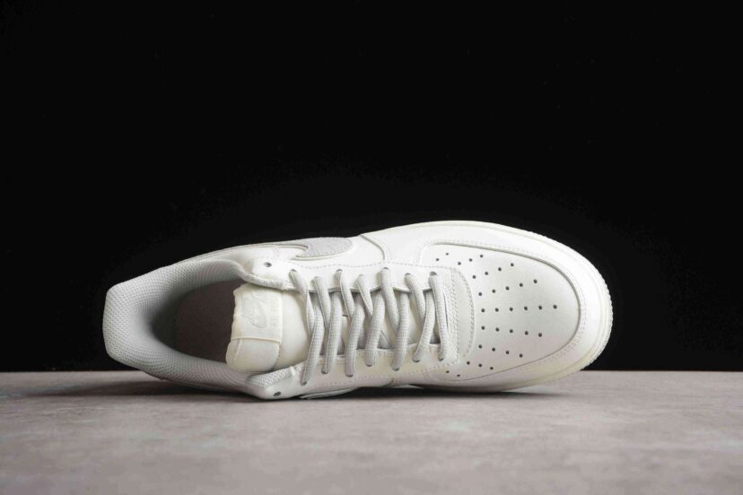 Air Force 1 07 Low NYC White Grey
