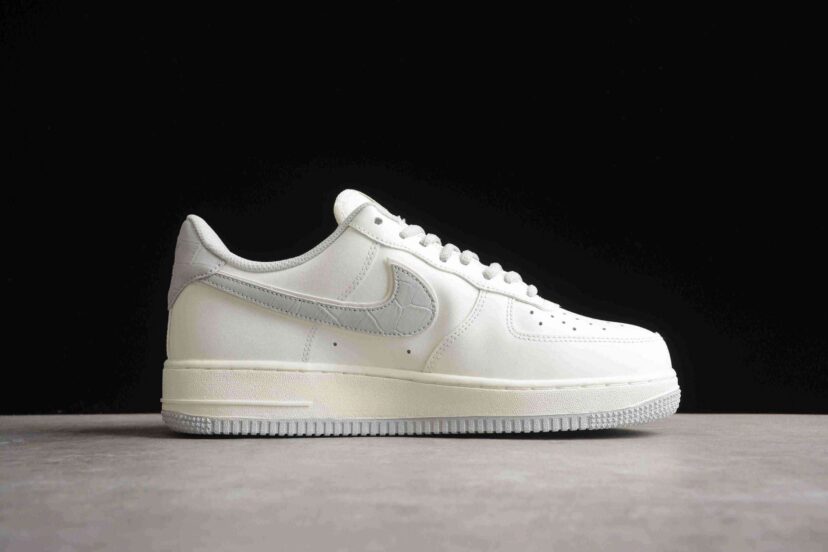 Air Force 1 07 Low NYC White Grey