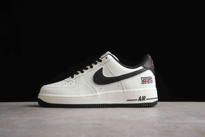 Air Force 1 07 Low NYC White Black