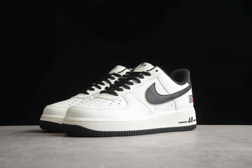 Air Force 1 07 Low NYC White Black