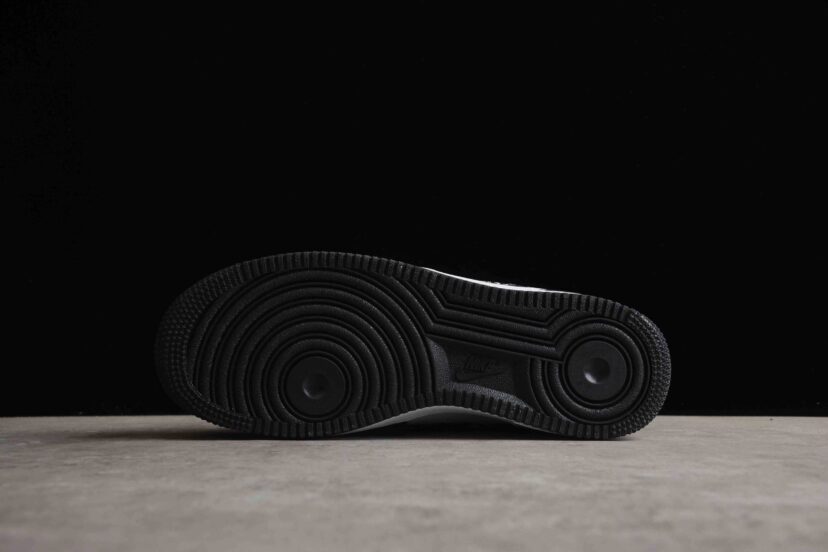 Air Force 1 07 Low Paisley Black White