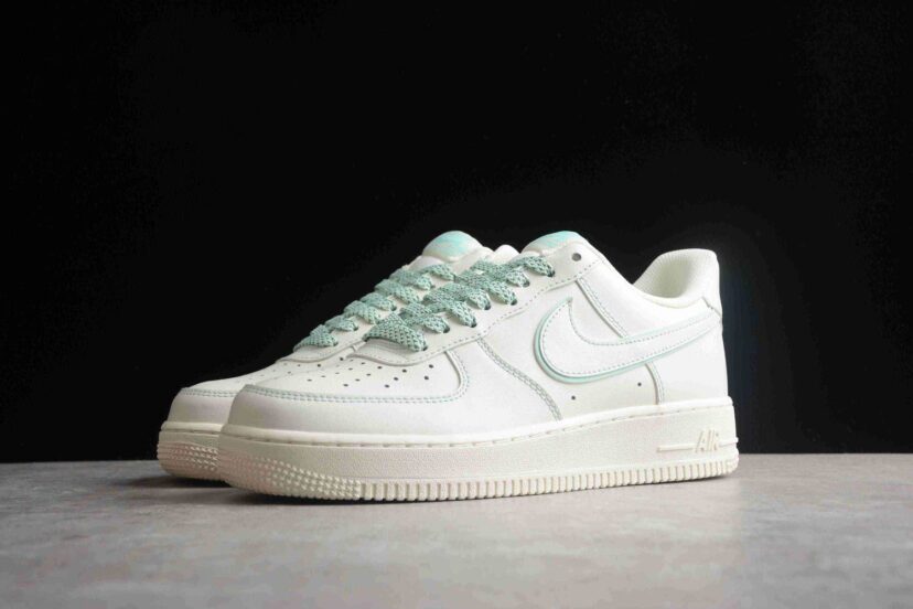 Air Force 1 07 Low Sail Phantom