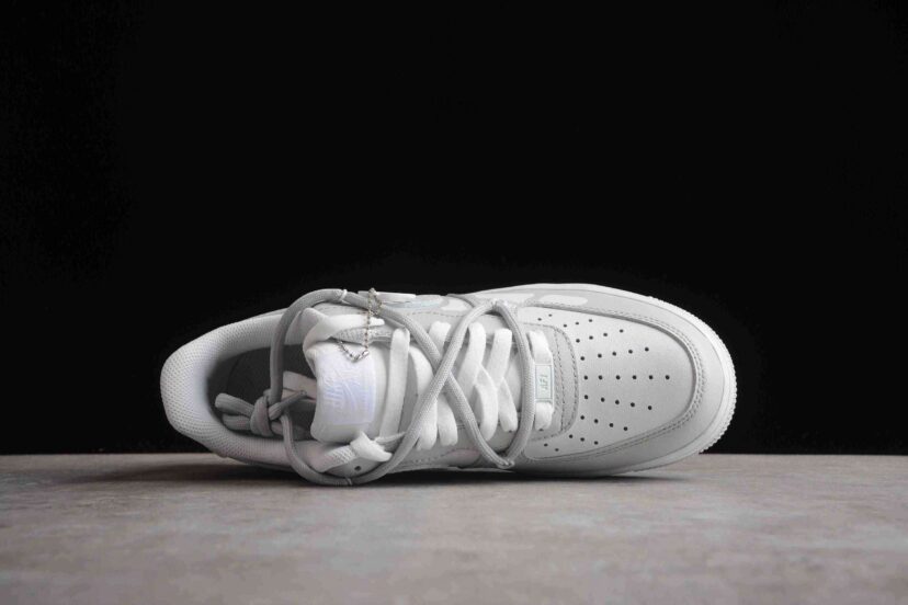 Air Force 1 07 Low Skeleton White