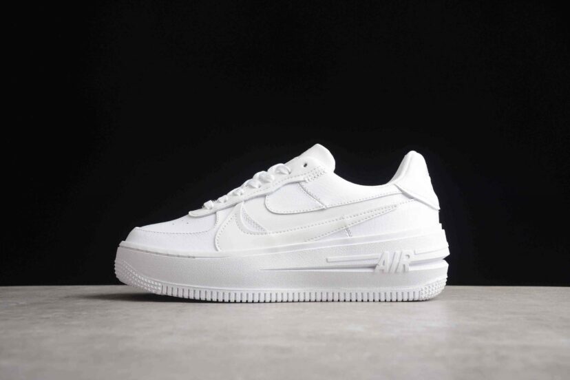 Air Force 1 07 Low Triple White