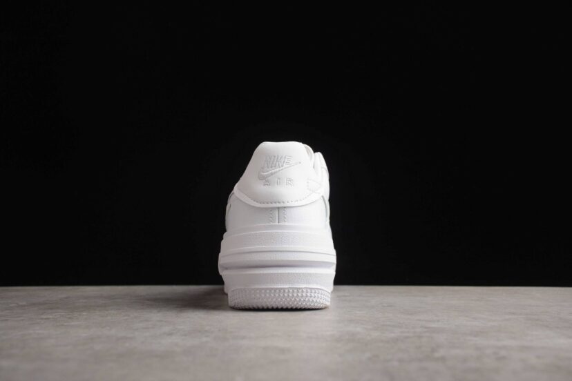 Air Force 1 07 Low Triple White