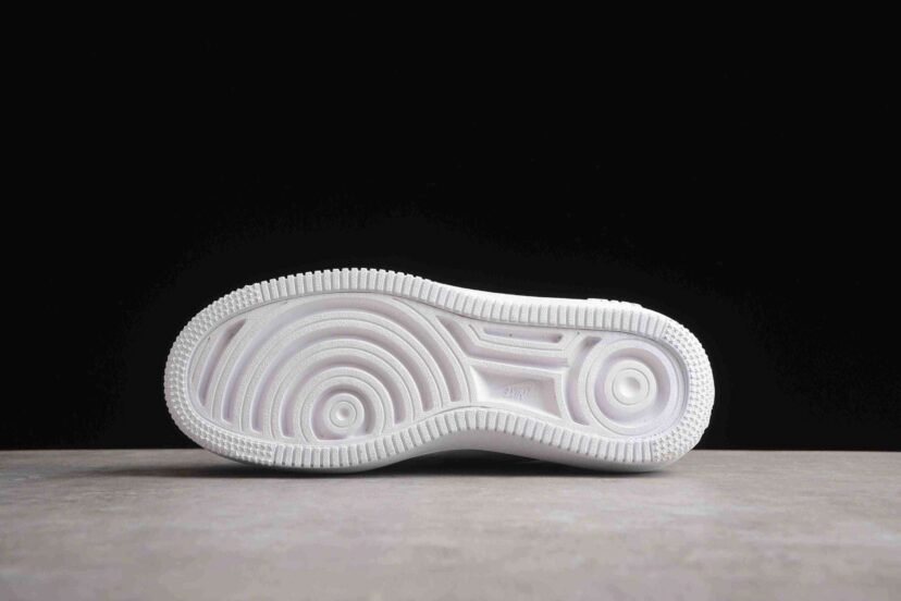 Air Force 1 07 Low Triple White