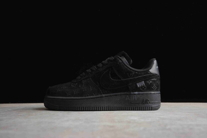 Air Force 1 07 Low Suede Black