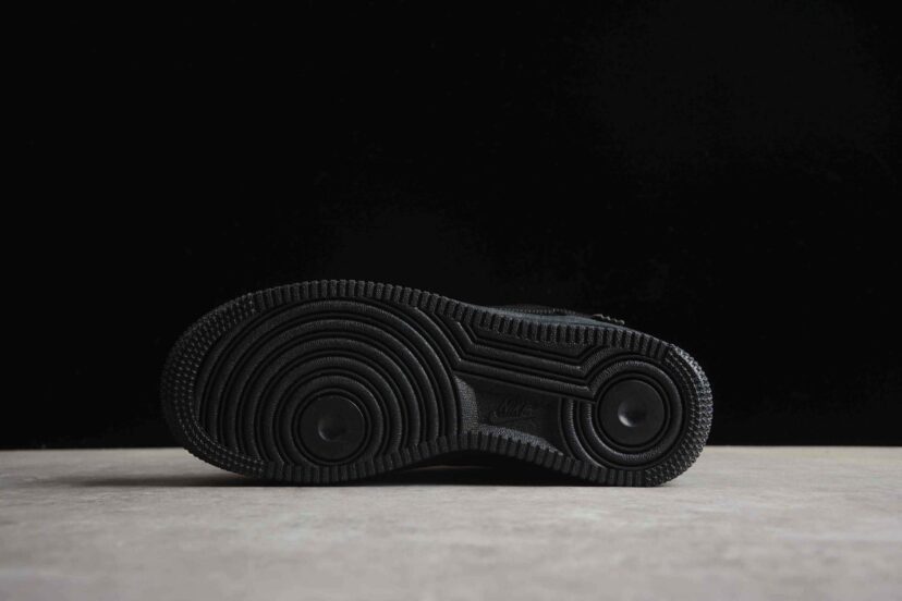 Air Force 1 07 Low Suede Black