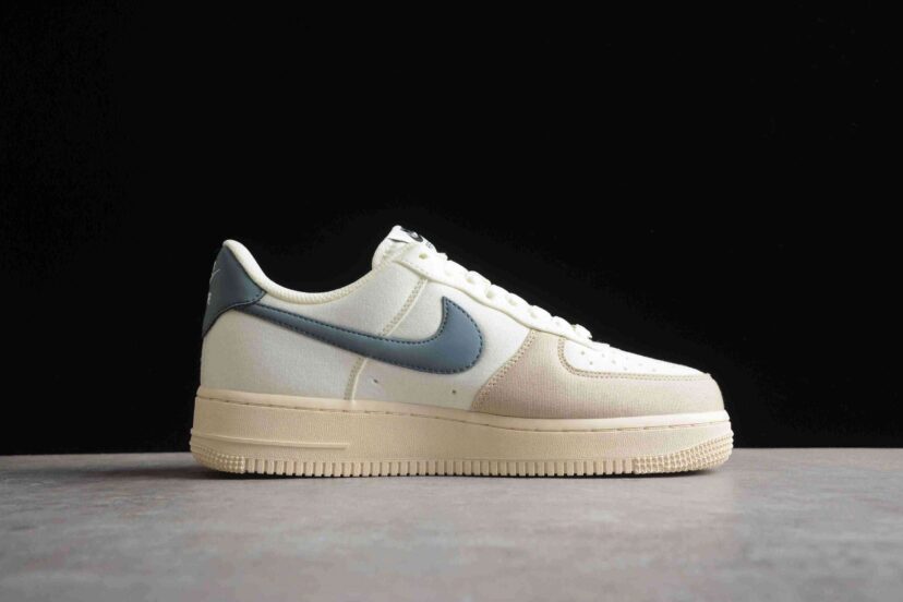 Air Force 1 07 Low Vintage Blue White Sail